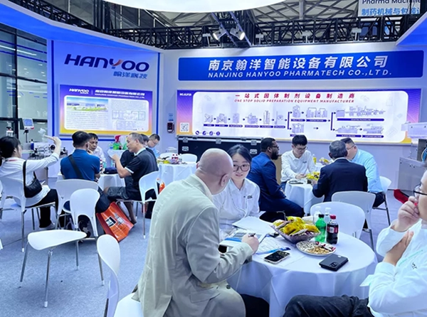 Nanjing Hanyoo Presenta Nuevo Equipo de Tabletas en la Expo Farmacéutica de Shanghai